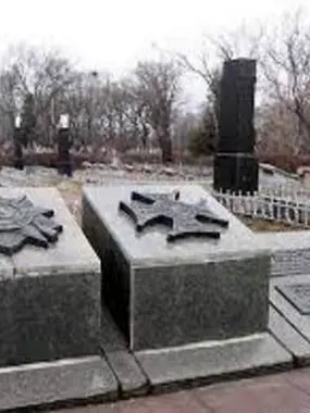Дарницьке кладовище